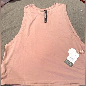 Vuori Feather Tank- muscle tank